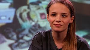 32, born 20 february 1989. Interview Jasna Fritzi Bauer Man Muss Das Drama Spielen Sonst Wird S Nicht Lustig Popkultur Themen Puls