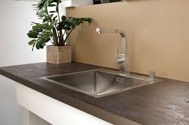 Arbeitsplatten Material Vergleich Unterschiede Vor Und Nachteile Von Laminat Mdf Holz Stein Keramik Glas Edelstahl Keramik Arbeitsplatte Arbeitsplatte Kuche Arbeitsplatte