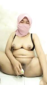 Jilbab Malay Colmek Porn Videos | xHamster