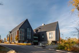 A private, nonprofit university based in manchester, nh offering classes online, on campus, and at regional centers. Snhu Innovation And Design Education Building Hga Archdaily