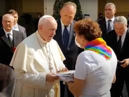 Dziennikarzowi i lekarzowi ze swojego kraju nelsonowi castro. Papiez Do Rodzicow Osob Homoseksualnych Kosciol Ich Nie Wyklucza Wiez