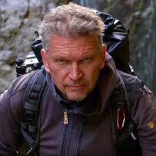 Samantha Sutherland (@SammySutty)