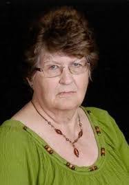 Maxine Hood's Instagram, Twitter & Facebook