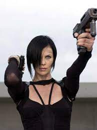 Charlize Theron As Aeon Flux Charlize Theron Aeon Flux Women