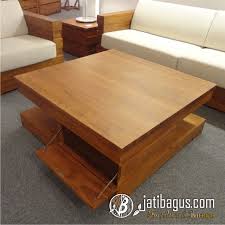 Tapi siapa bilang meja makan kayu hanya cocok dengan desain klasik tempo dulu? Model Meja Tamu Minimalis Modern Box Kursi Mebel Minimalis