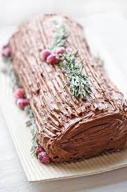 Easy Yule Log Recipe Using Cake Mix This Is Such A Fun Dessert For The Holidays Take This To Your Yule Log Recipe Easy Yule Log Recipe Yule Log Cake Recipe