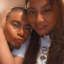 🤔🤔🤔 etiqueta a tu tía.