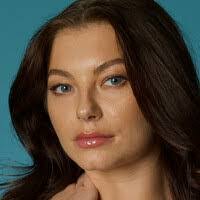 Danielle Murdock's Instagram, Twitter & Facebook