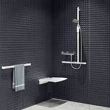 Équipement pmr salle de bain. Comment Amenager Une Douche Pmr
