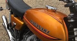 Is it the rings or something blue smoke is caused by oil consumption. 1973 Kawasaki H Serie Classic Driver Market