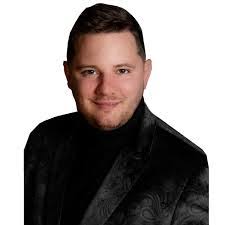 Jackie Blakney's Instagram, Twitter & Facebook