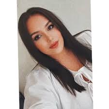 Robyn McGarry (@_RobynMcGarry)