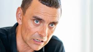 Simon Kvamm hitter hos "X Factor"-seerne