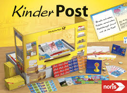 Der zeitgeschmack spiegelt sich in der verpackung wie auch in den zum spiel zugehörigen gegenständen wider. Pin Auf Spielzeuge Spielzeug Fur Klein Und Gross