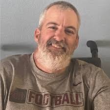 Aaron Follis's Instagram, Twitter & Facebook