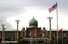 Prime minister tun dr mahathir mohamad today addressed the staff of the prime minister's department at dataran putra, perdana putra building here, his first after returning to helm the country ways to search theedgemarkets.com content. Cover Story Bigger Budgets For Prime Minister S Department The Edge Markets