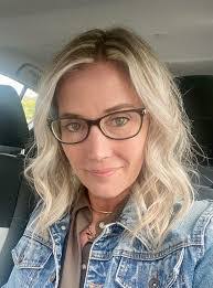 Janet Schaub's Instagram, Twitter & Facebook