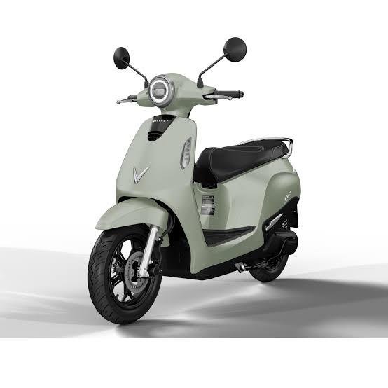 Hình ảnh mẫu xe VinFast Evo Lite đổi pin