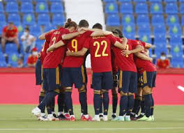 Euro 2020 is creeping ever closer, and spain head into the tournament looking to reclaim the crown but by the time the last euros came around, that was a squad in decline and after limping through the spanish national team goalkeeper seems to be a cursed spot in that anyone who gets the role. Euro 2020 No More Positive Tests For Spain Squad To Get Vaccinated Sportstar