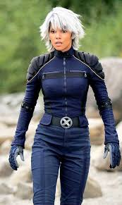 Ororo munroe alias tornade (storm en v.o.). Halle Berry Parle De Ses Enfants D Un Film De Tornade Et Des Ailes De X Men E Online France