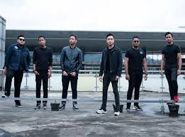 Neon Band Kaca Lyrics Lyrics My