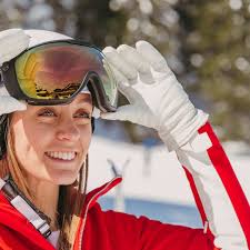 Every detail meticulously crafted, each element chosen to weave the perfect  mountain ambiance. 🏔️✨ Immerse yourself in the charm of our thoughtfully  designed decor, where every corner tells a tale of mountain