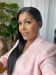 Latora Davis's Instagram, Twitter & Facebook