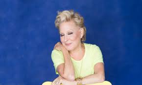 This fansite is dedicated to the very beautiful and talented actress and singer, bette. Bette Midler Hd Wallpapers 7wallpapers Net