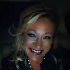 Candice Goode's Instagram, Twitter & Facebook