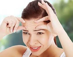 Smart Tips To Get Rid Of Forehead Wrinkles Naturally Homeremedies Wrinkles Naturalremedies B Face Care Wrinkles Forehead Wrinkles Face Cream For Wrinkles