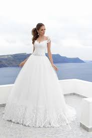 Affordable Wedding Designers In 2020 Plus Size Wedding Gowns Designer Wedding Dresses Plus Size Wedding