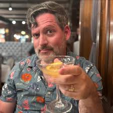 So, speaking of idiot characters, can we talk about Holden in the Expanse?  Because his naive decisions, coupled with no knowledge about how anything  works, his desire to share half-understood information no