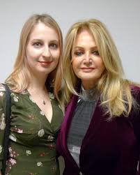 Bonnie tyler was born gaynor hopkins on 8 june 1951 in neath, wales. V Ekaterenburge 2020 Bonnie Tyler Bonnie Tyler