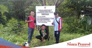 Kami mohon maaf apabila gambar di dalam artikel ini kurang berkenan untuk anda. Empat Warga Diadat Karena Menuba Di Sungai Kenyikap Suarapemredkalbar Com