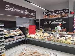 Pochi Giorni Fa E Stato Ha Inaugurato Il Nuovo Punto Vendita Simply A Soverato Cz Affiliato Ad Apulia Distribuzion Gastronomia Punto Vendita Allestimento