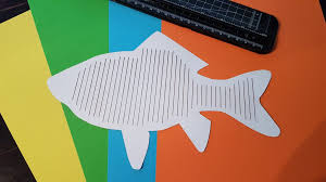 Danach haben wir die flossen geschnitten. Fisch Zum Flechten Als Download Papa S Bastelblog