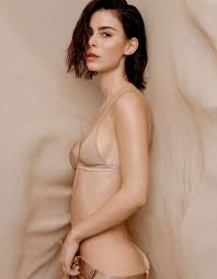 Lena Meyer-Landrut - Free pics, galleries & more at Babepedia