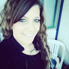 Beth Menicucci (@menicuccigirl)