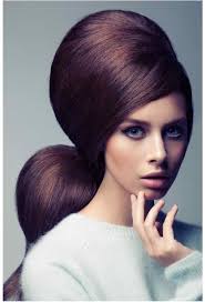 Pure olive oil is a super oil that benefits both skin and hair. Top 10 Diy Egg Yolk Beauty Products