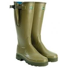 In such bad weather everyone can use @ 108452657647016:274:rubberlaarzen especially if, it rains a lot and in your gardening it is also ideal to wear rubber boots. Le Chameau Dames Laarzen Off 54