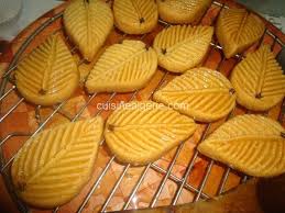 Makrout Au Four Sous Forme De Feuilles Cuisine Algerie En 2020 Makrout Au Four Makrout Alimentation
