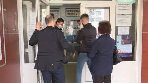 Analizele cu bilet de trimitere in decontare cu casa de asigurari de sanatate se recolteaza doar in baza unei programari prealabile. Iasi Tv Life La Serviciul Public De Pasapoarte Iasi Au Acces Doar Persoanele Care Si Au Facut Programare On Line Facebook