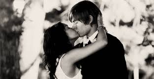 Resultado de imagem para gif zanessa can i have this dance