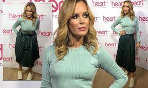 Amanda holden wore a white shirt dress on instagram which was by kate middleton's favourite brand suzannah london. Amanda Holden Instagram Star Flashes Little Too Much As She S Caught Sorting Lady Stuff Celebrity News Showbiz Tv Express Co Uk
