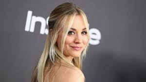 It stars kaley cuoco in the title role and premiered on hbo max on. Kaley Cuoco To Star In Tv Thriller Flight Attendant Cnn