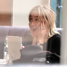 Saoirse una ronan, ˈsˠiːɾʲʃə ˈuːnˠə ˈɾˠɔn̪ˠən̪ˠ; Pin By Addie On My Idols 3 Celebs Paparazzi Celebrities