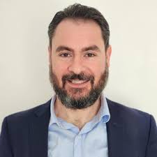 Danielle DeVille, PhD (@dcdville)