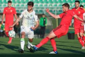 Benfica members may also participate and vote in general assemblies, submit proposals, take. Benfica Resolve Jogo Em Tondela Na Primeira Parte Cronica De Jogo Publico