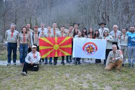 25.03.2021 bulgaria's spat with north macedonia goes to mep vote the european parliament on thursday (25 march) will vote on the issue, as part of north macedonia's stalled accession. Forderung Des Bundesleiters Mihail Mile Kolev In Nordmazedonien Pfadfinder Bielefeld Royal Rangers 421