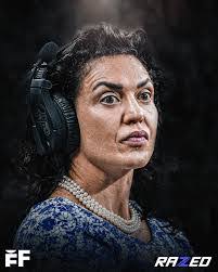 Corin Jones's Instagram, Twitter & Facebook